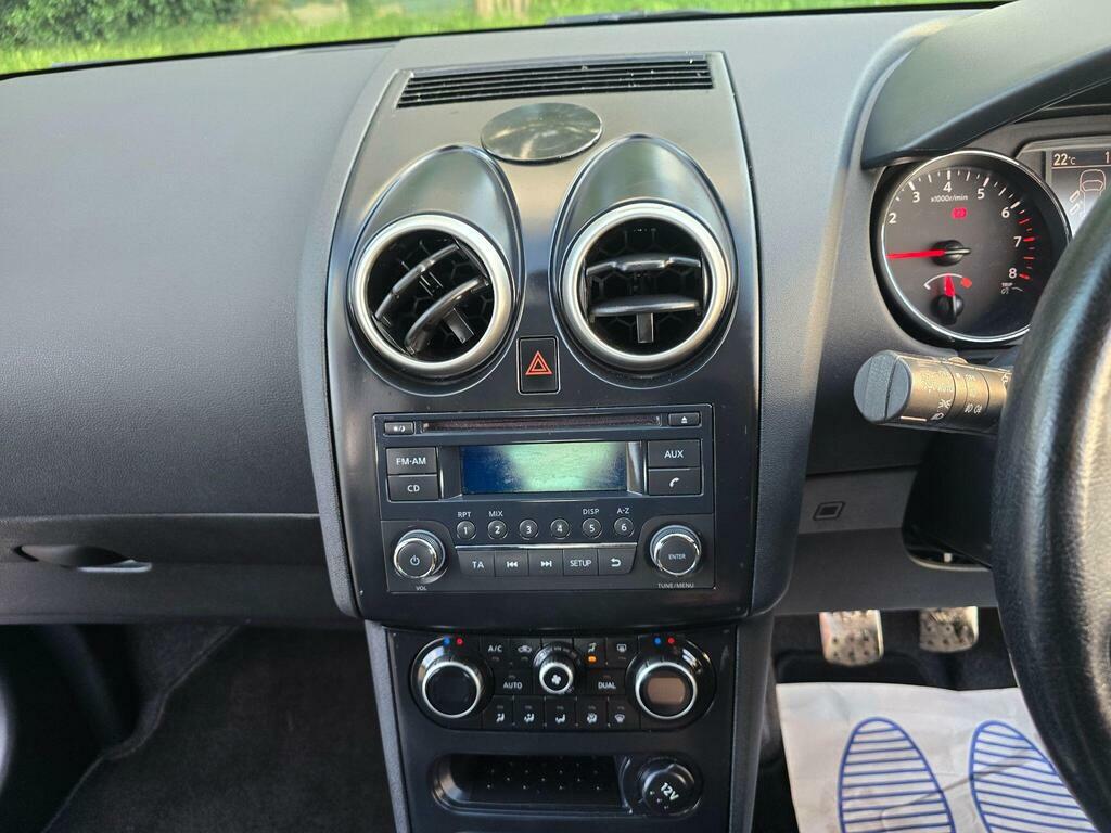 Nissan Qashqai Hatchback Dci N-tec Plus 2012 White #75