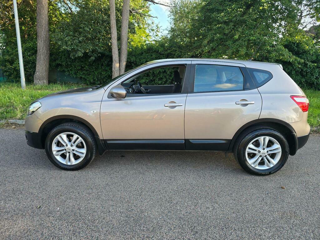 Nissan Qashqai Hatchback Dci N-tec Plus 2012 White #35