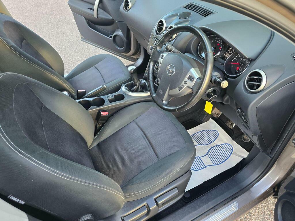 Nissan Qashqai Hatchback Dci N-tec Plus 2012 White #71