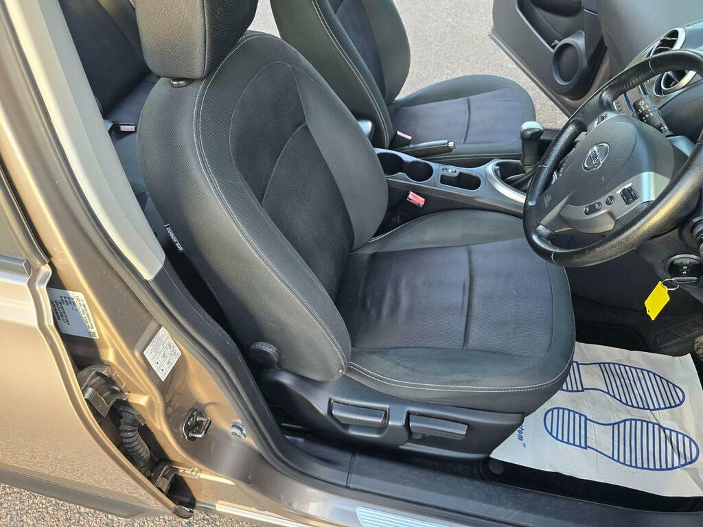 Nissan Qashqai Hatchback Dci N-tec Plus 2012 White #76