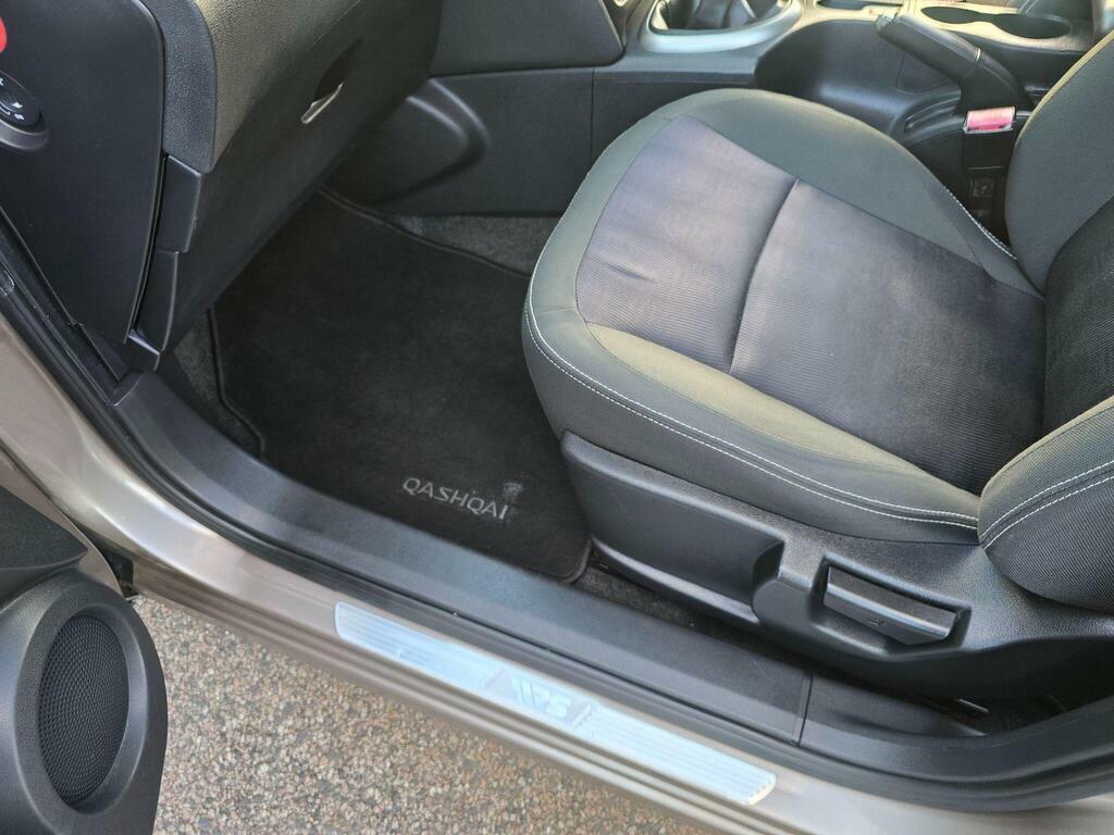 Nissan Qashqai Hatchback Dci N-tec Plus 2012 White #80