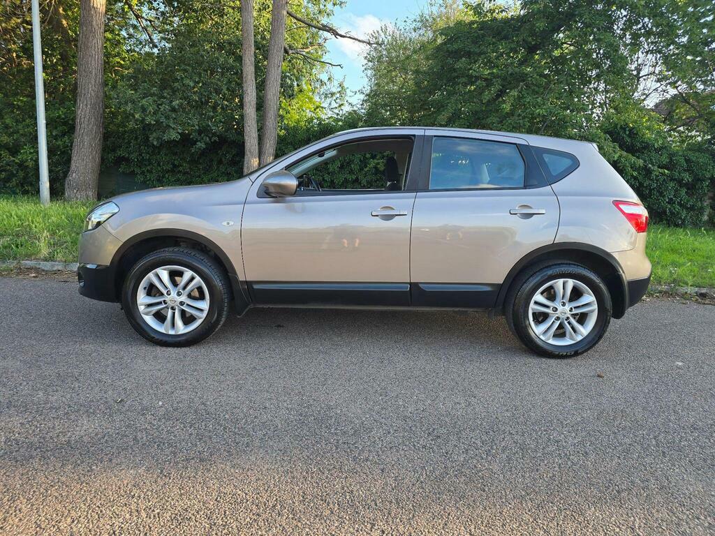 Nissan Qashqai Hatchback Dci N-tec Plus 2012 White #34