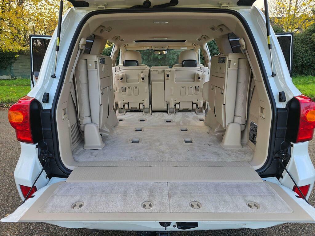 Toyota Land Cruiser V8 4.5L Null White #90