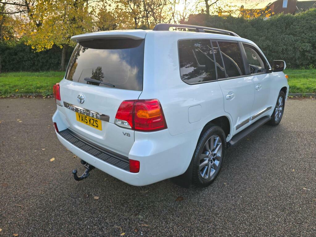 Toyota Land Cruiser V8 4.5L Null White #32