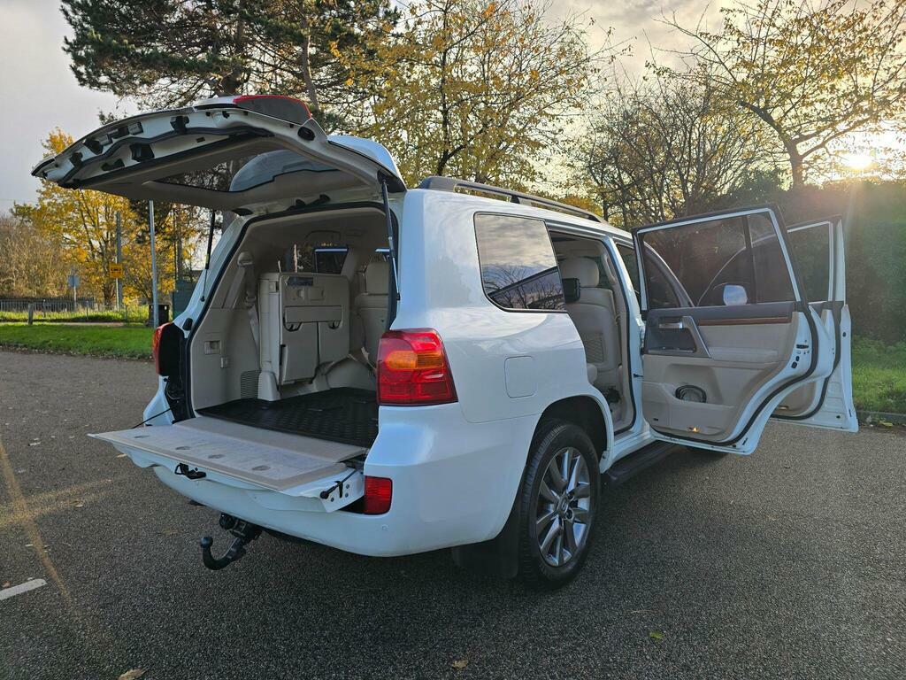 Toyota Land Cruiser V8 4.5L Null White #46