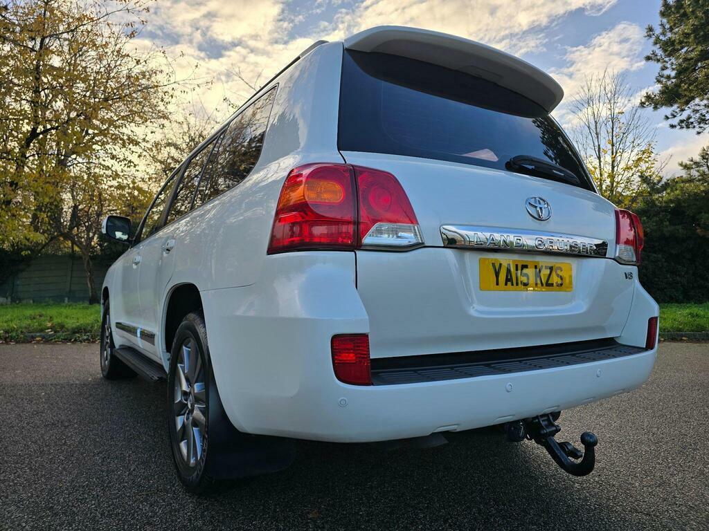 Toyota Land Cruiser V8 4.5L Null White #25
