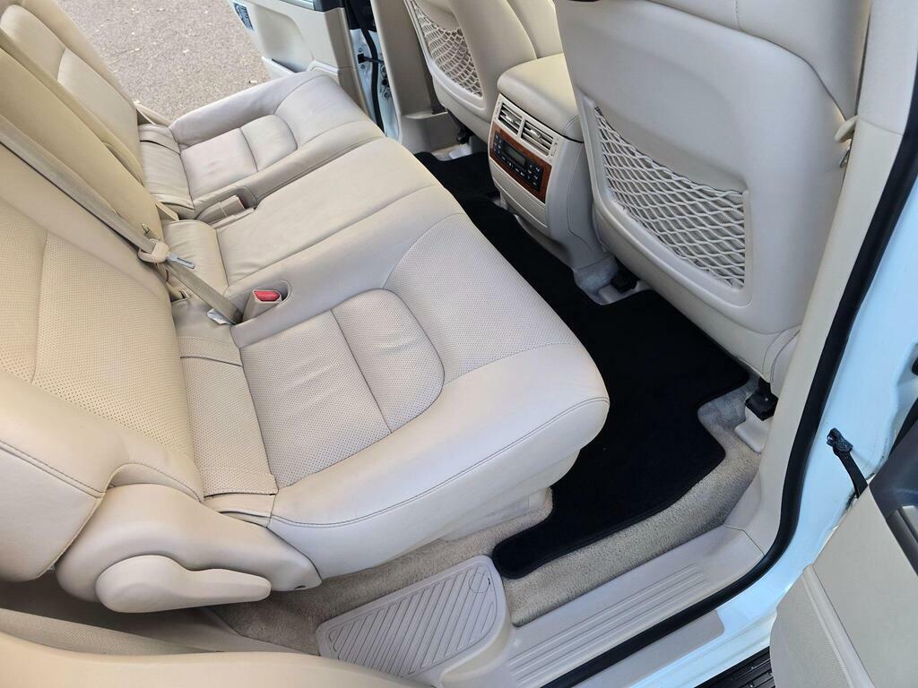 Toyota Land Cruiser V8 4.5L Null White #56