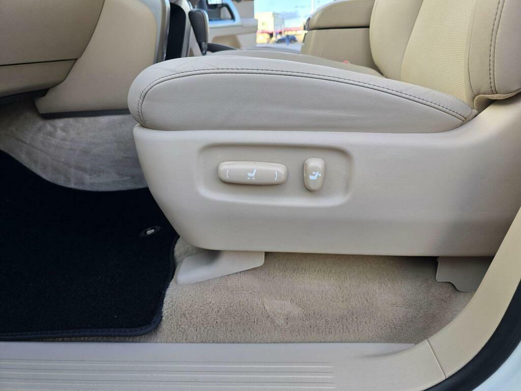 Toyota Land Cruiser V8 4.5L Null White #83