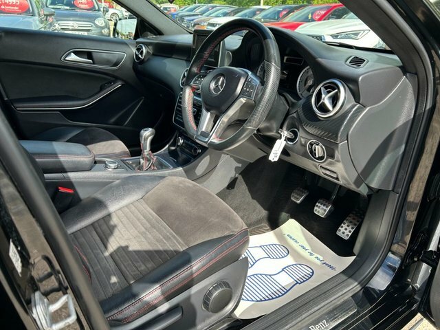Mercedes-Benz A Class 2015 2.1 A200 Cdi Amg Night Edition Hatchback Black #5