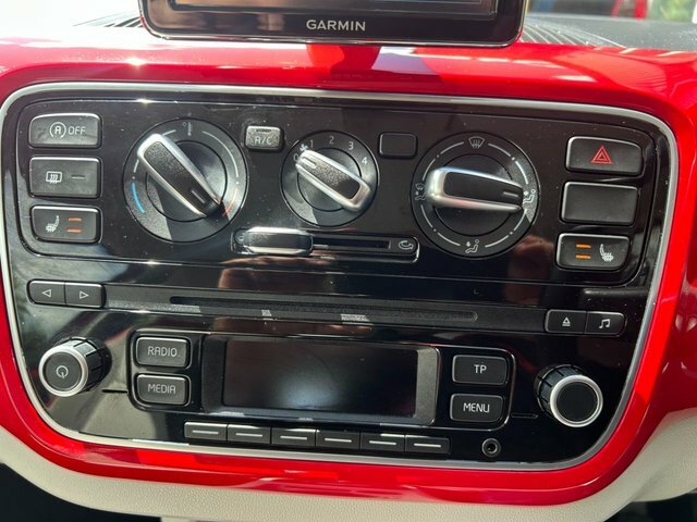 Volkswagen Up 2015 1.0 Bluemotion Tech High Up Hatchback Pe Red #4