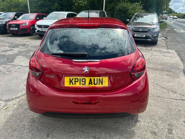 Peugeot 208  Black #15
