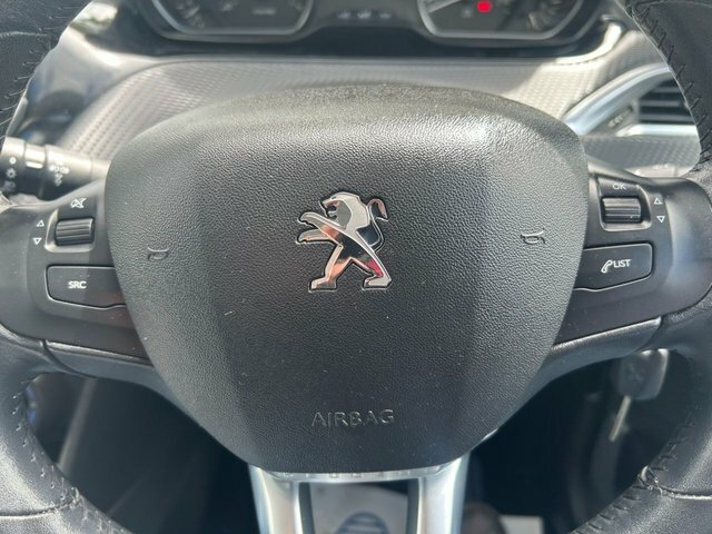 Peugeot 208 2019 1.2 Puretech Active Hatchback Manu Red #5