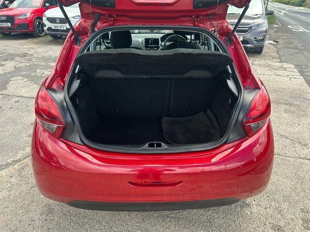 Peugeot 208  Black #14