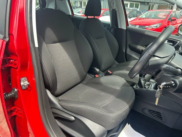 Peugeot 208  Black #11