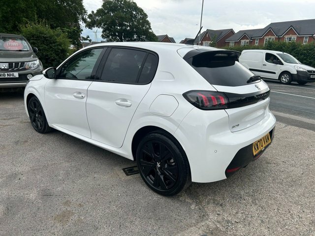 Peugeot 208 2020 1.2 Puretech Allure Premium Hatchback Pet White #2