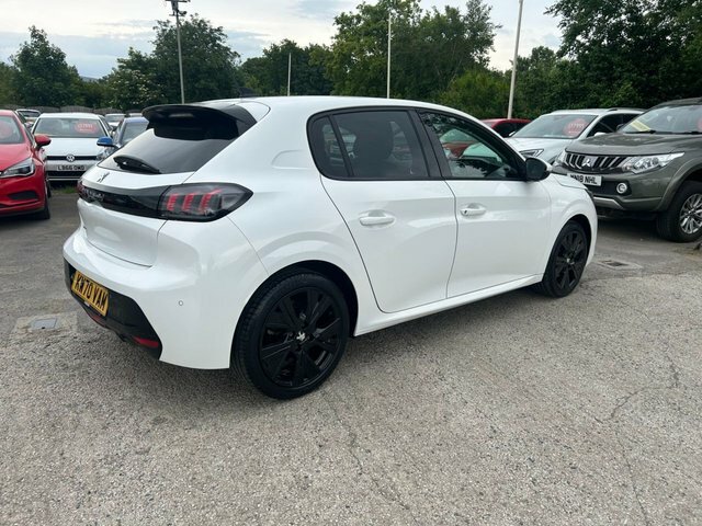 Peugeot 208 2020 1.2 Puretech Allure Premium Hatchback Pet White #4