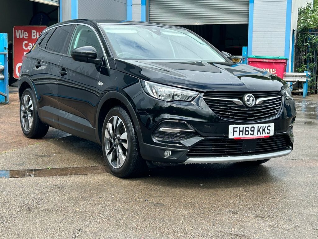 Vauxhall Grandland X 1.2L Sri Nav Black #3