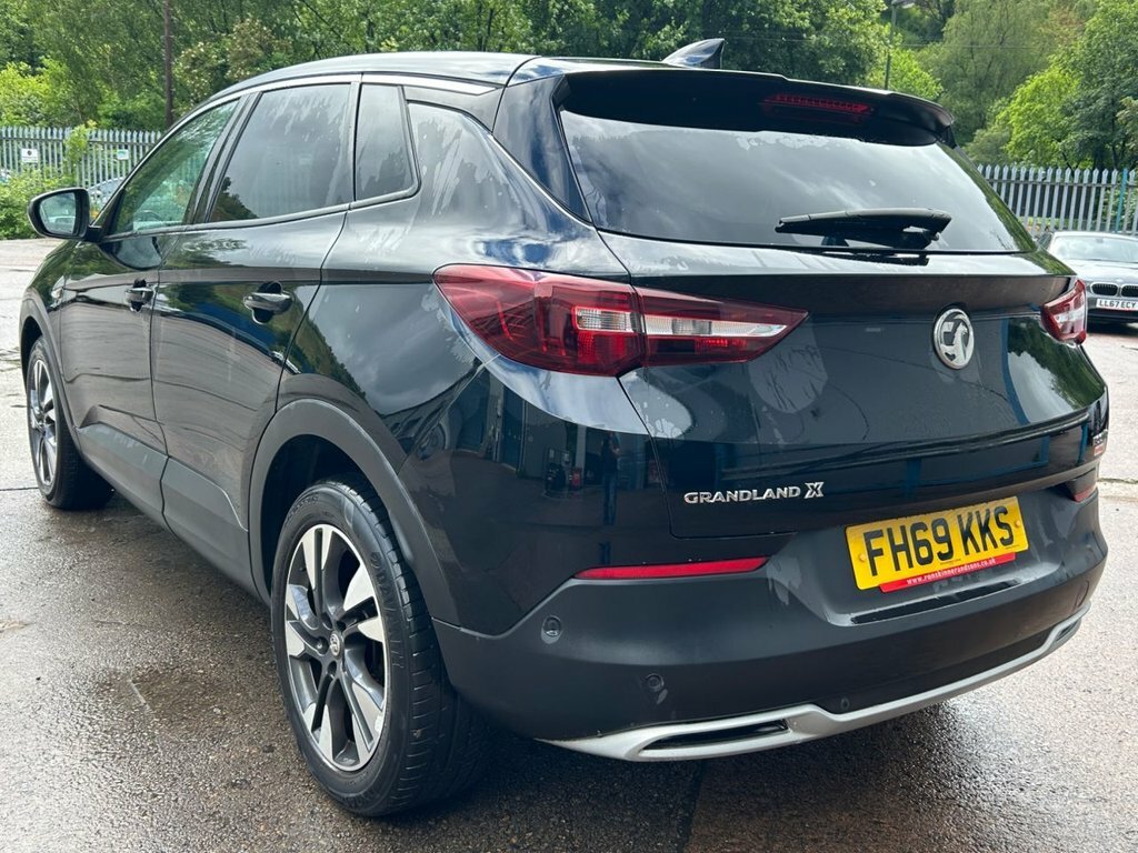 Vauxhall Grandland X 1.2L Sri Nav Black #4