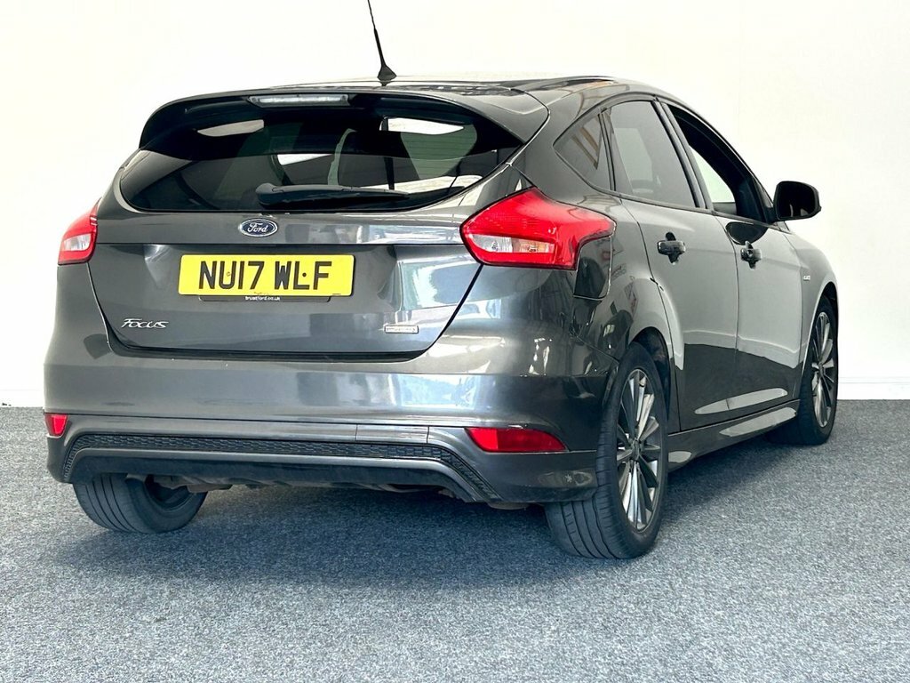 Ford Focus 1L St-line NU17WLF Grey #4