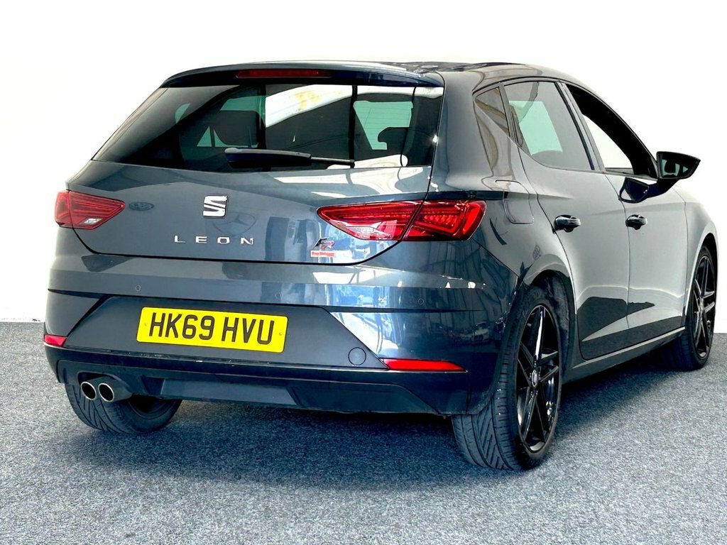 Seat Leon 1.5L Fr Black Edition HK69HVU Grey #4