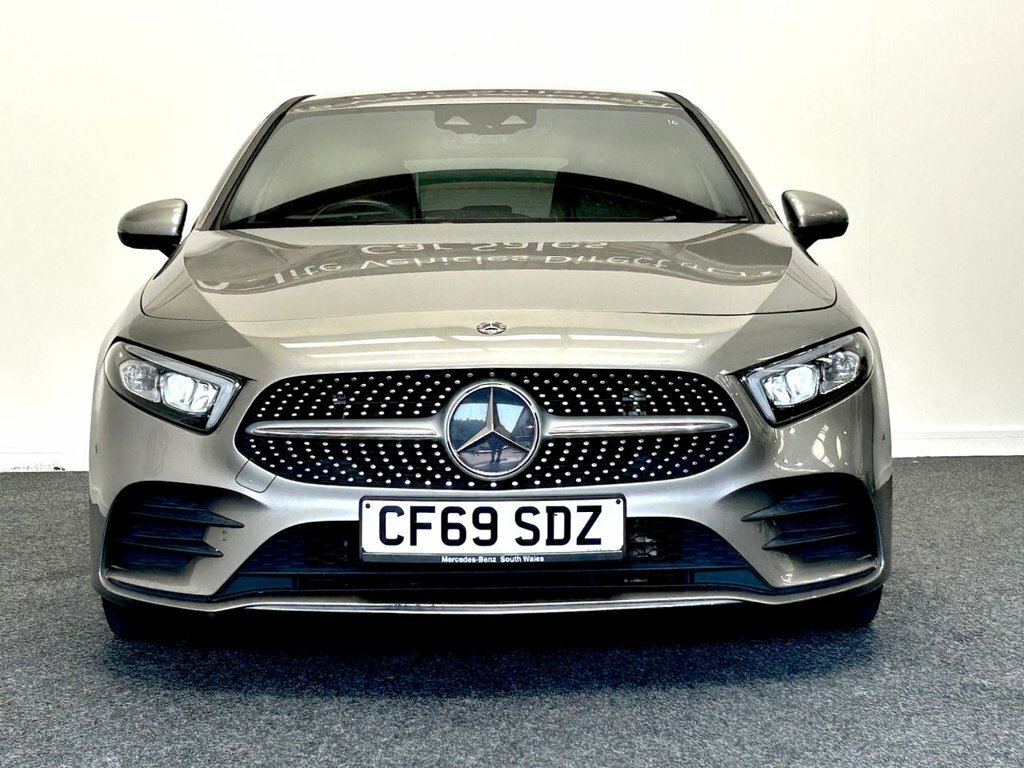 Mercedes-Benz A Class 2L Amg Line Silver #2