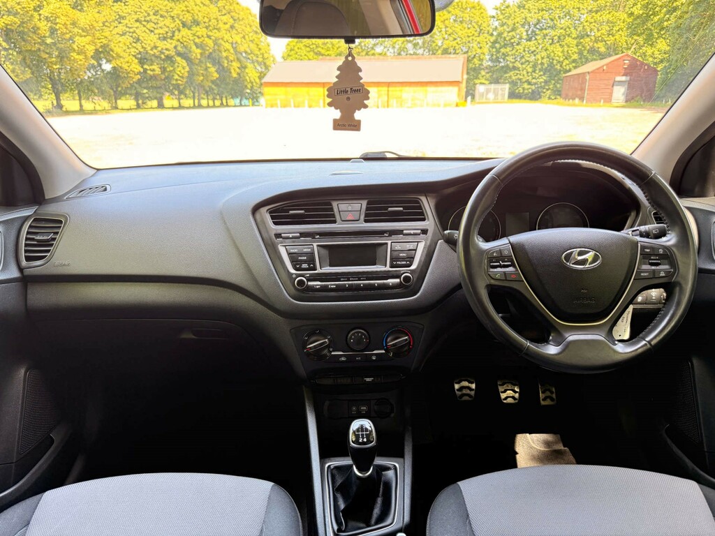 Hyundai I20 Active Tgdi GV67BZK Red #3
