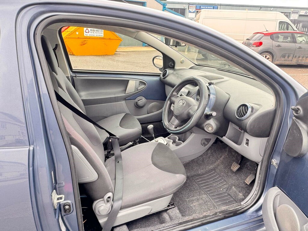 Toyota Aygo Blue Hatchback Multimode Euro 4 Blue #5