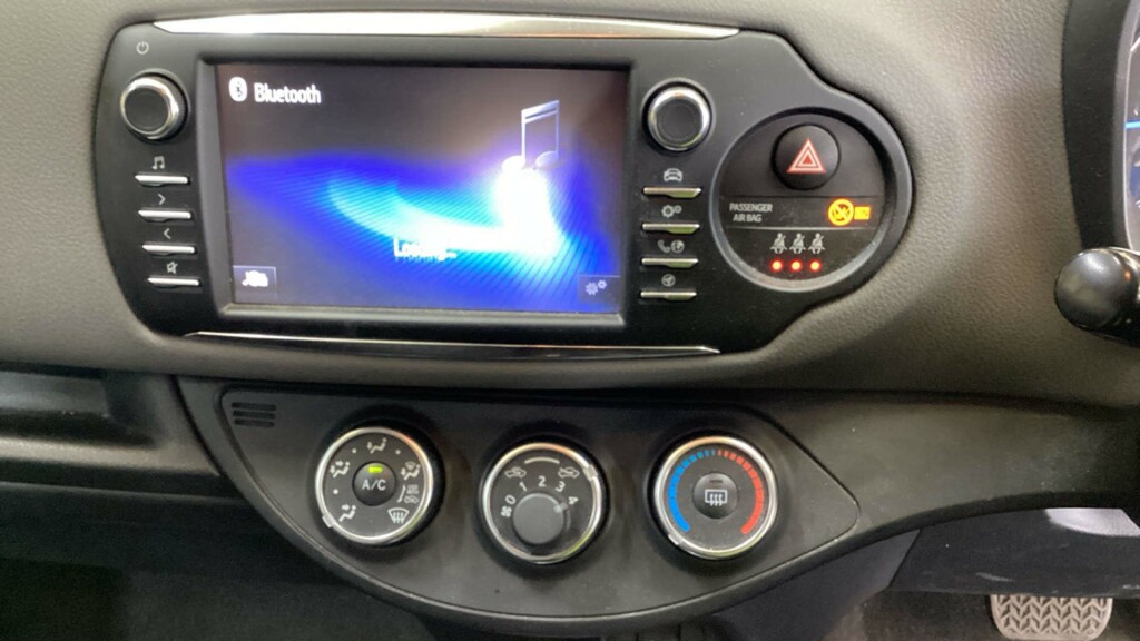 Toyota Yaris Vvt-i Icon Tech Grey #12