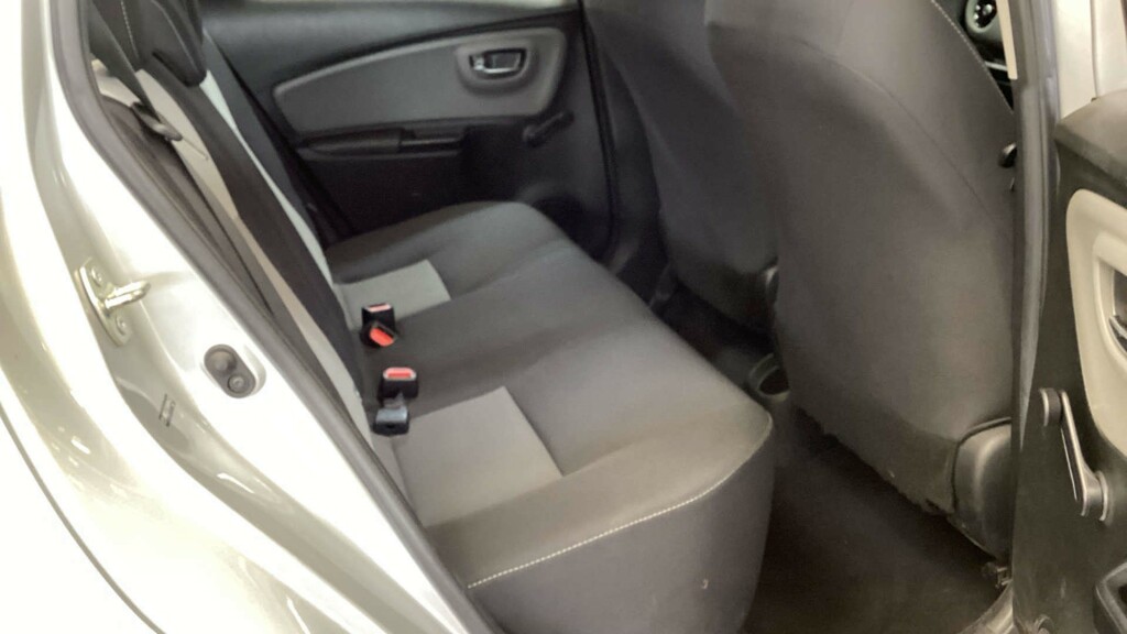 Toyota Yaris Vvt-i Icon Tech Grey #10