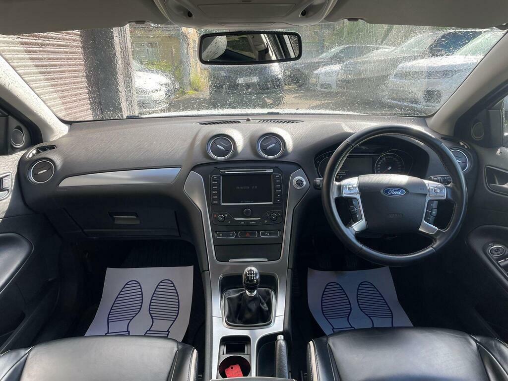 Ford Mondeo Zetec Silver #20