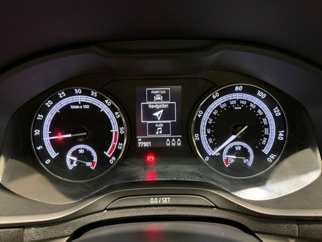 Skoda Karoq Edition Green #63