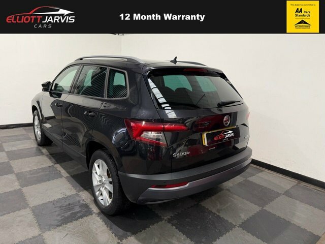 Skoda Karoq Edition Green #3