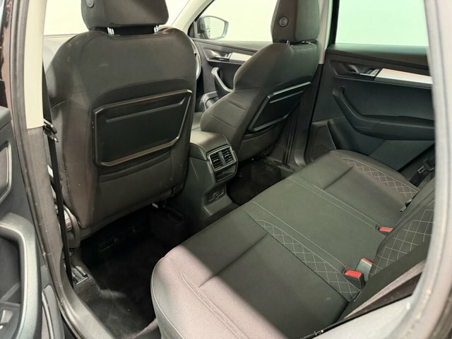 Skoda Karoq Edition Green #17