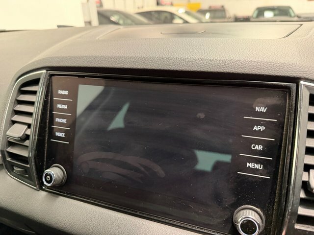 Skoda Karoq Edition Green #52