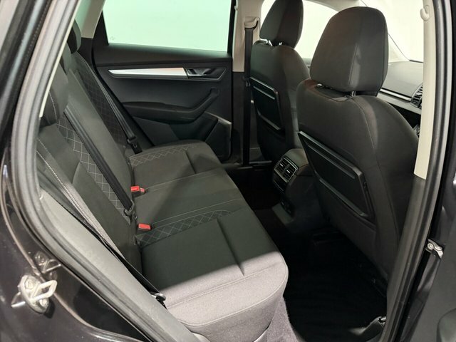 Skoda Karoq Edition Green #22