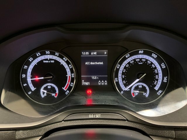 Skoda Karoq Edition Green #62