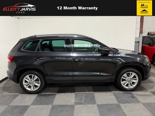 Skoda Karoq Edition Green #2