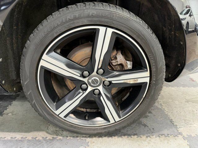 Volvo V40 2.0 T3 Gpf R-design Hatchback Eu YX68GKG Black #6