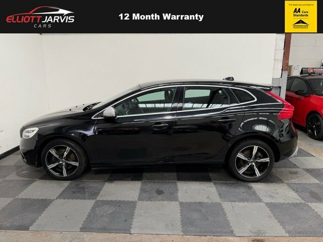 Volvo V40 2.0 T3 Gpf R-design Hatchback Eu YX68GKG Black #4