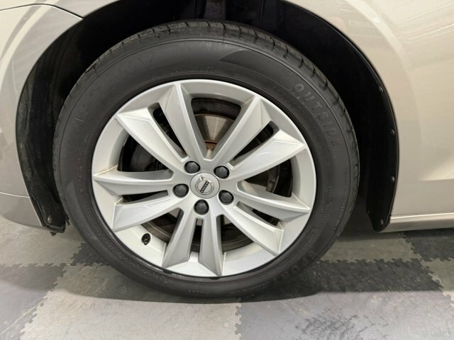 Volvo V60 2.0 D3 Momentum Estate Euro 6 S DX19UAV Grey #5