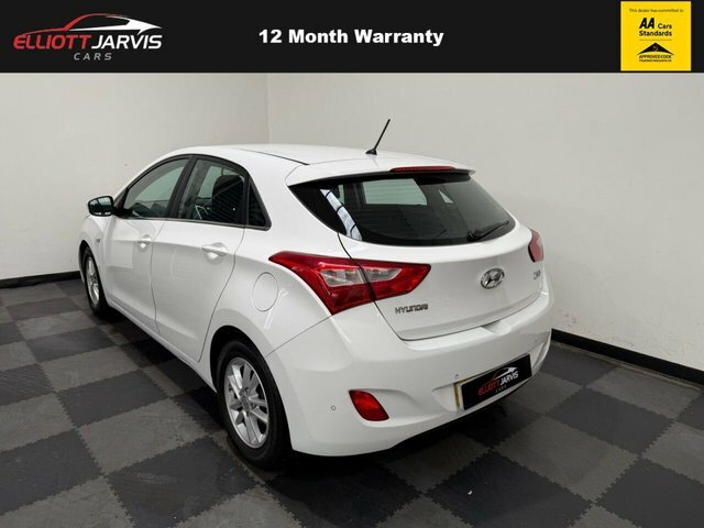 Hyundai I30 1.6 Crdi Blue Drive Se Hatchback BW17MSX White #3