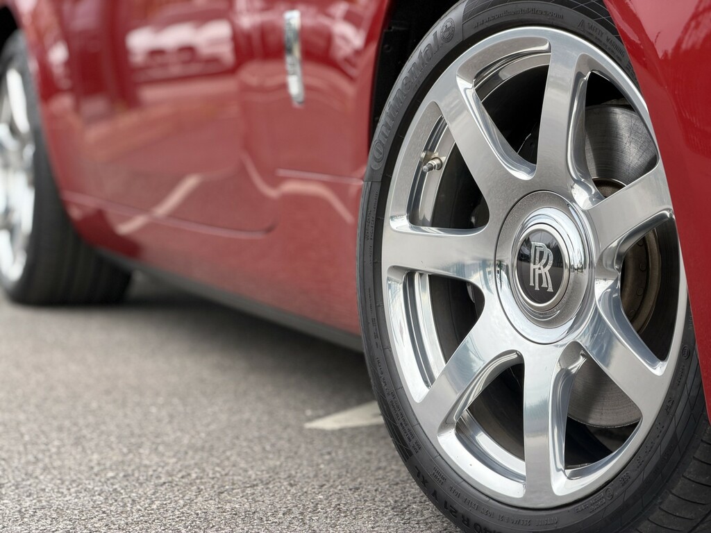 Rolls-Royce Dawn 6.6 V12 Red #4