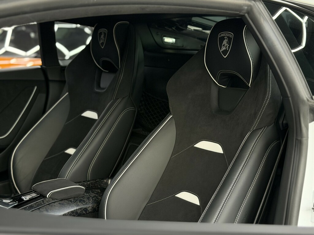 Lamborghini Huracan 5.2 V10 White #104