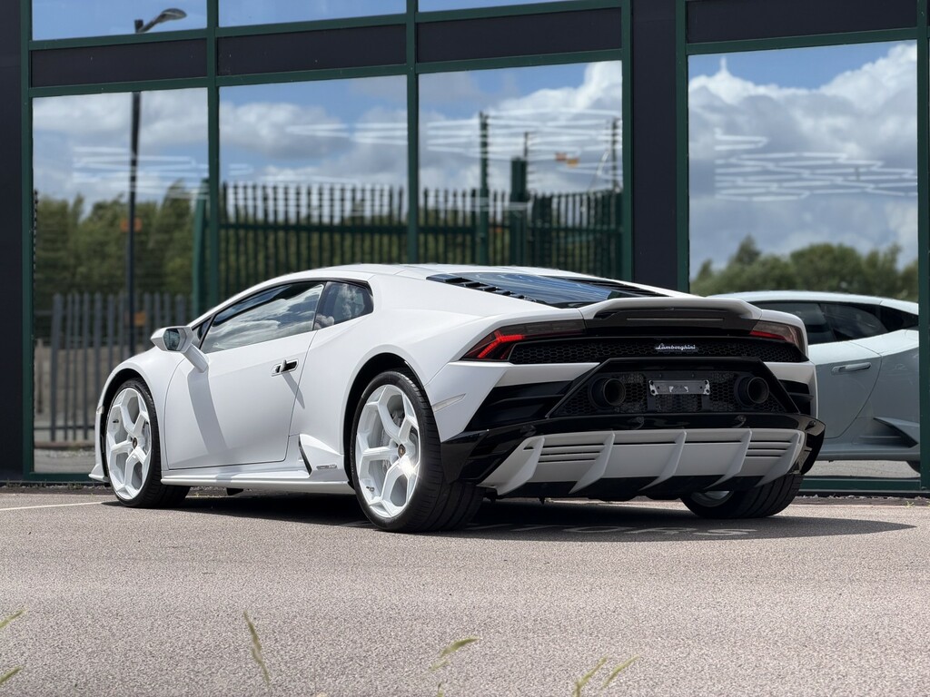 Lamborghini Huracan 5.2 V10 Lp 640-4 Evo White #2