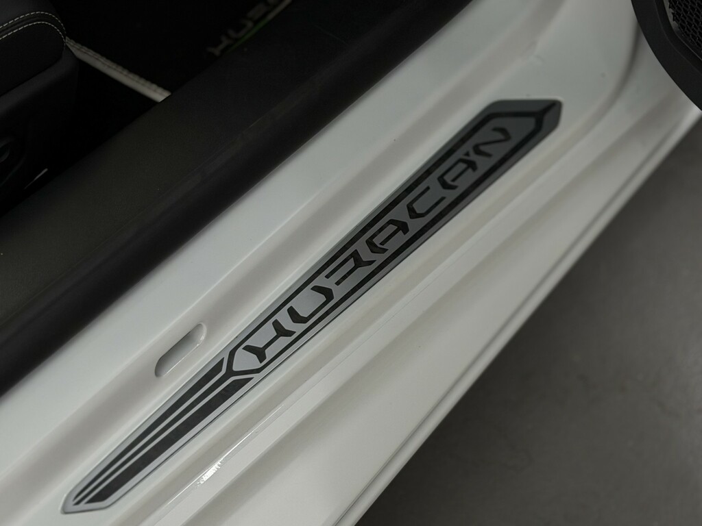 Lamborghini Huracan 5.2 V10 White #43