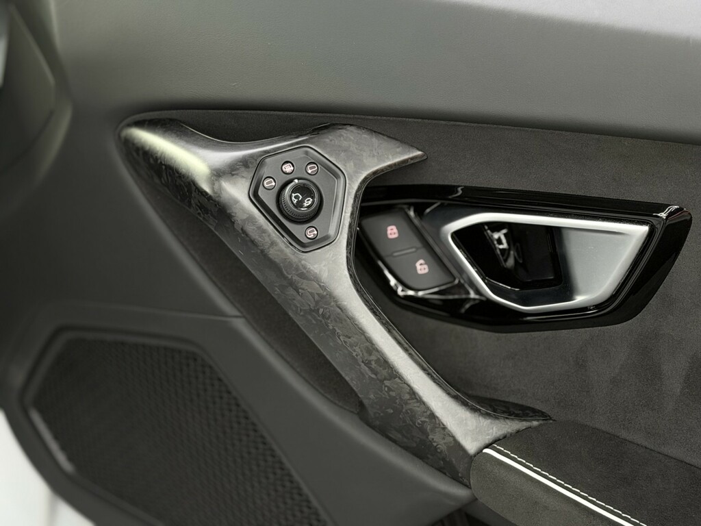 Lamborghini Huracan 5.2 V10 White #100