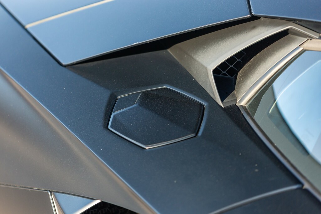 Lamborghini Aventador V12 White #41
