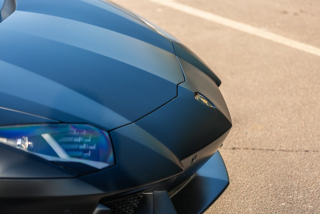 Lamborghini Aventador V12 White #25