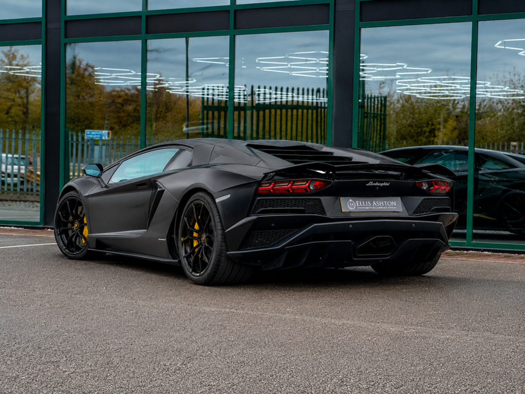 Lamborghini Aventador 6.5 V12 Lp 700-4 Black #2