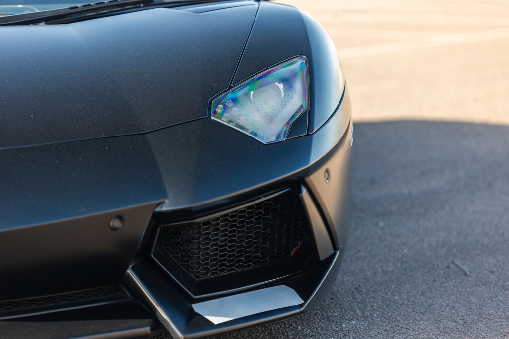 Lamborghini Aventador V12 White #44